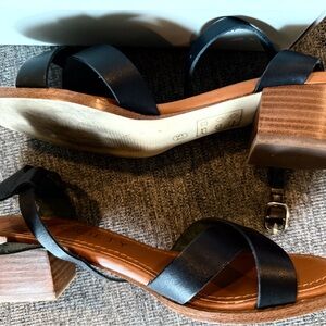 Sole Society Black Leather Block Heel Sandals